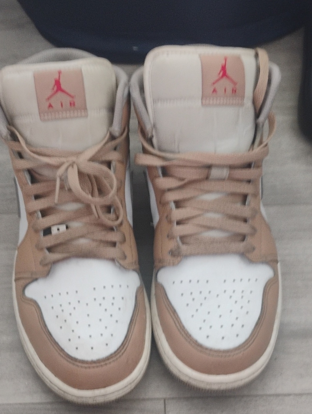 Jordan 1s Peach Tanish